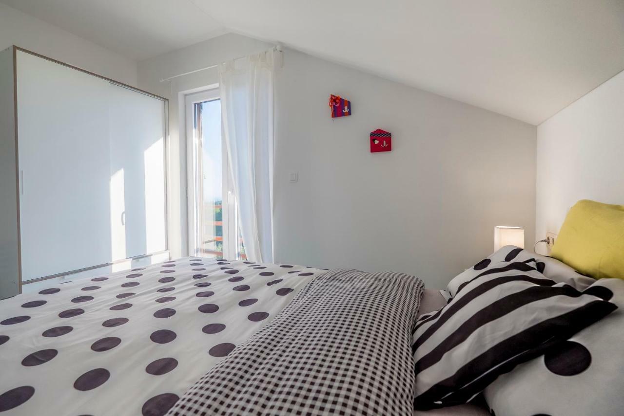 Apartamento Le Petit Čilipi Exterior foto