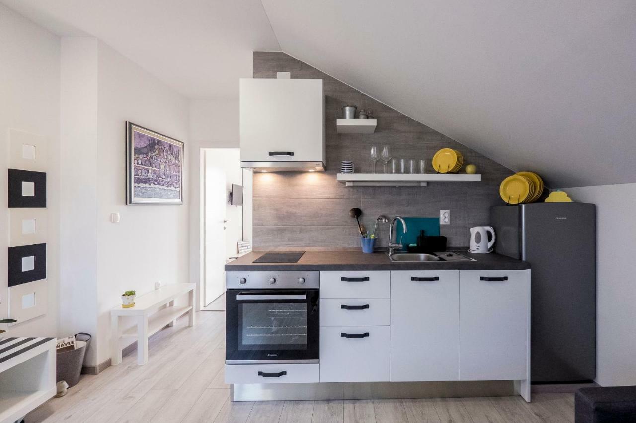 Apartamento Le Petit Čilipi Exterior foto