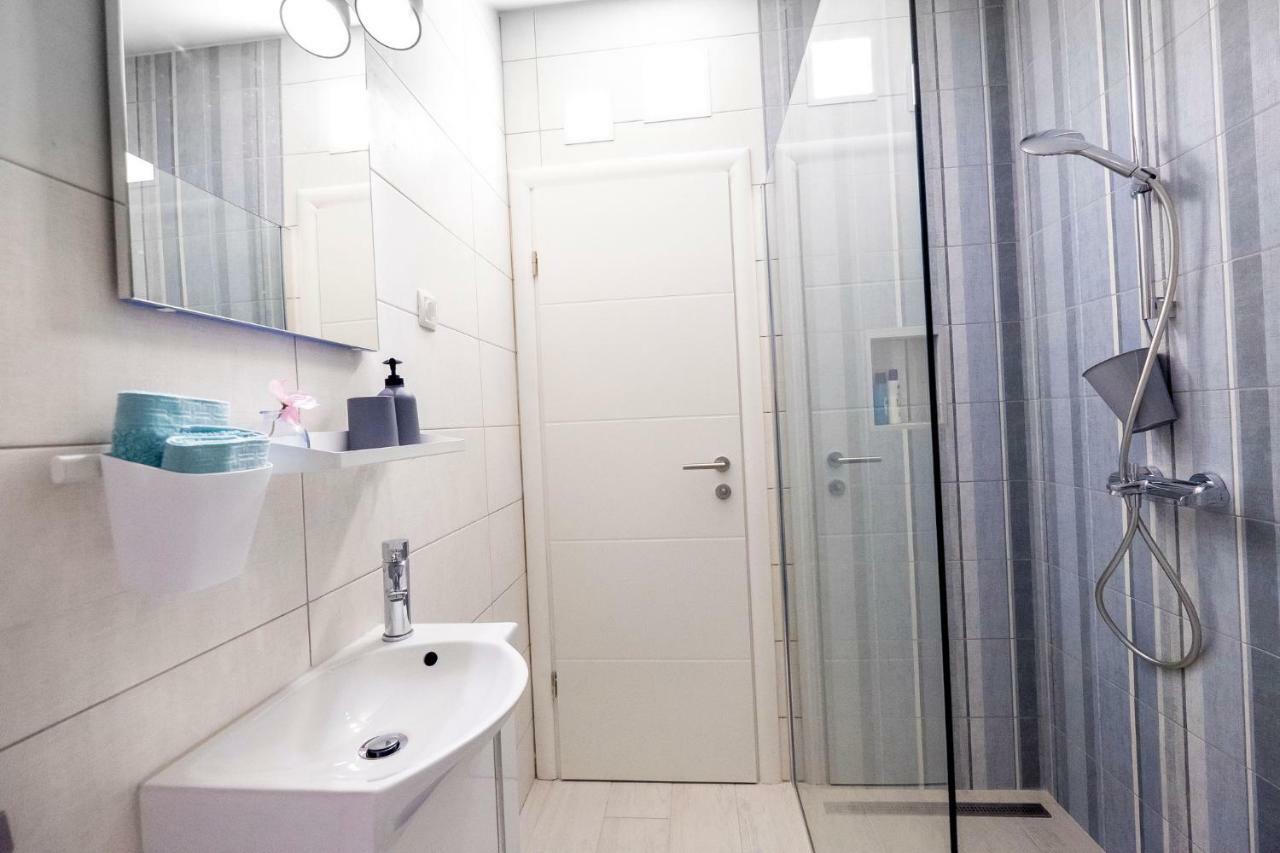 Apartamento Le Petit Čilipi Exterior foto
