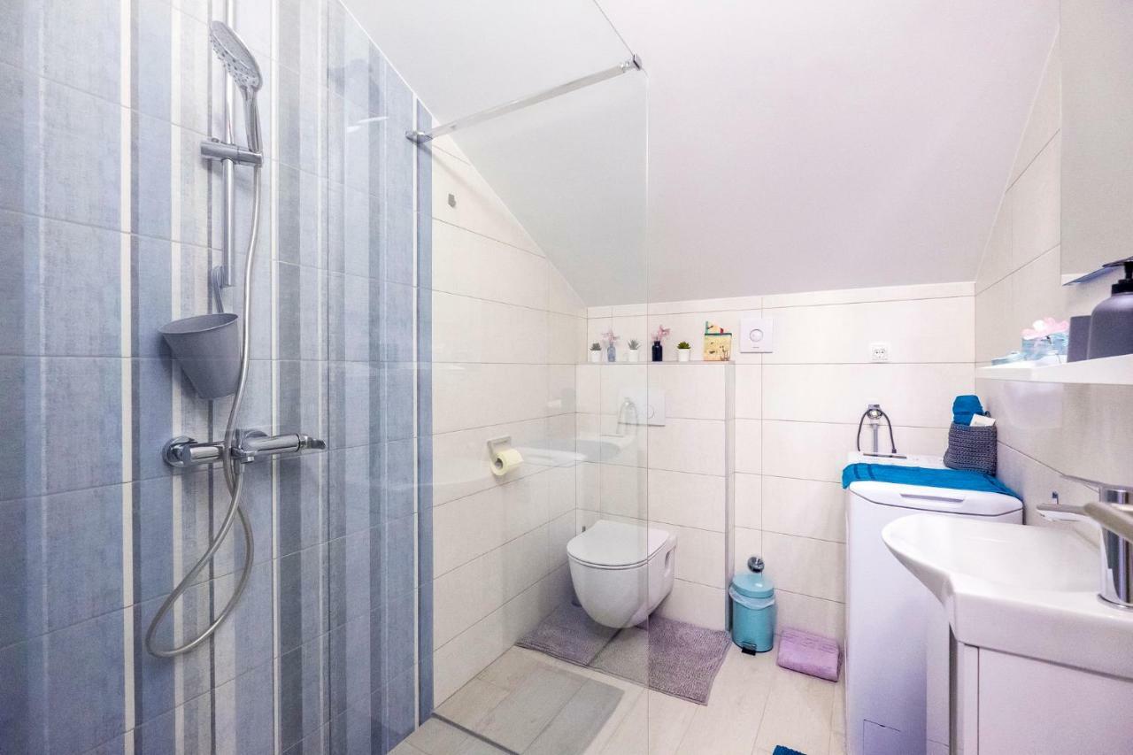 Apartamento Le Petit Čilipi Exterior foto