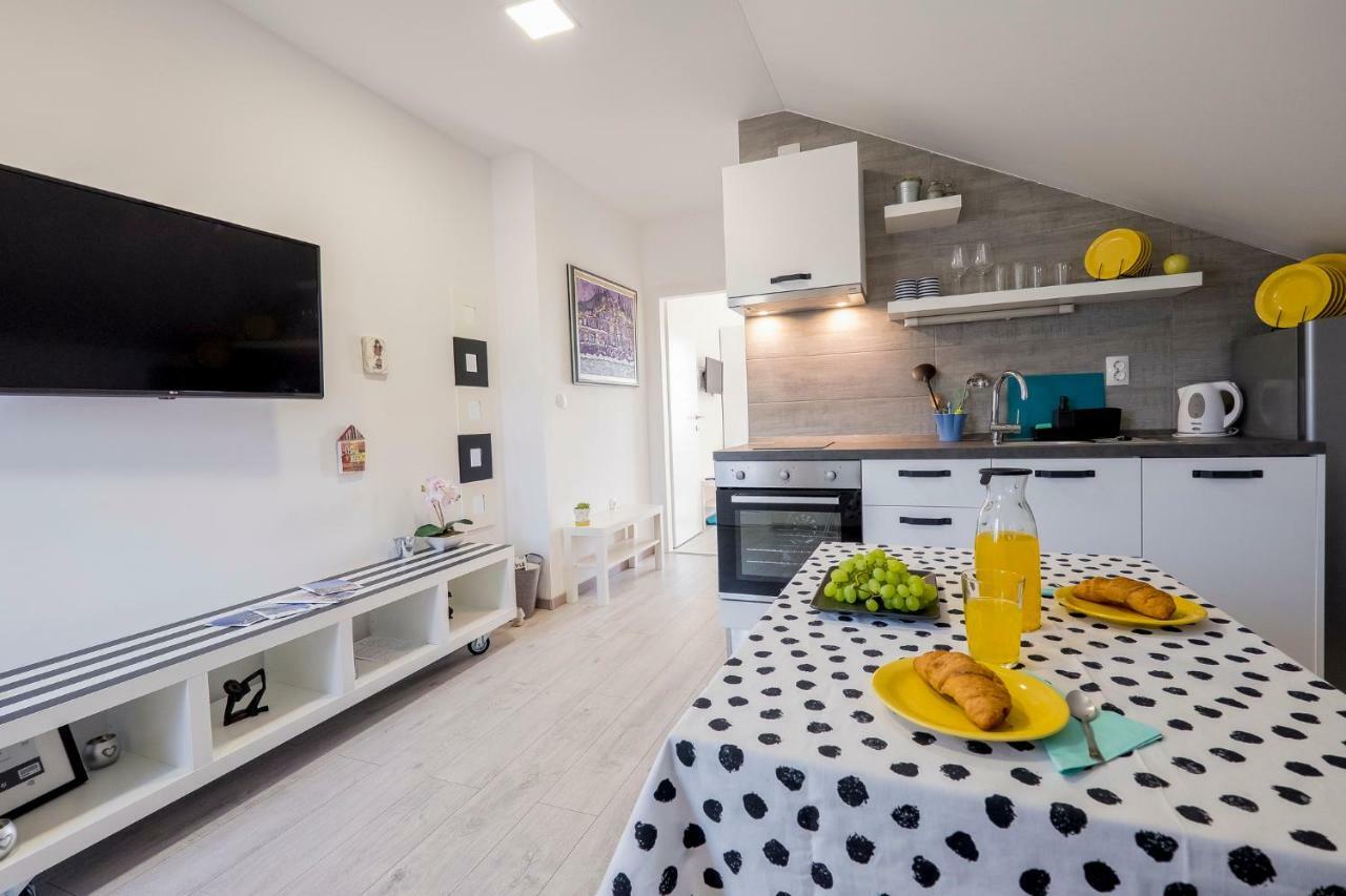 Apartamento Le Petit Čilipi Exterior foto