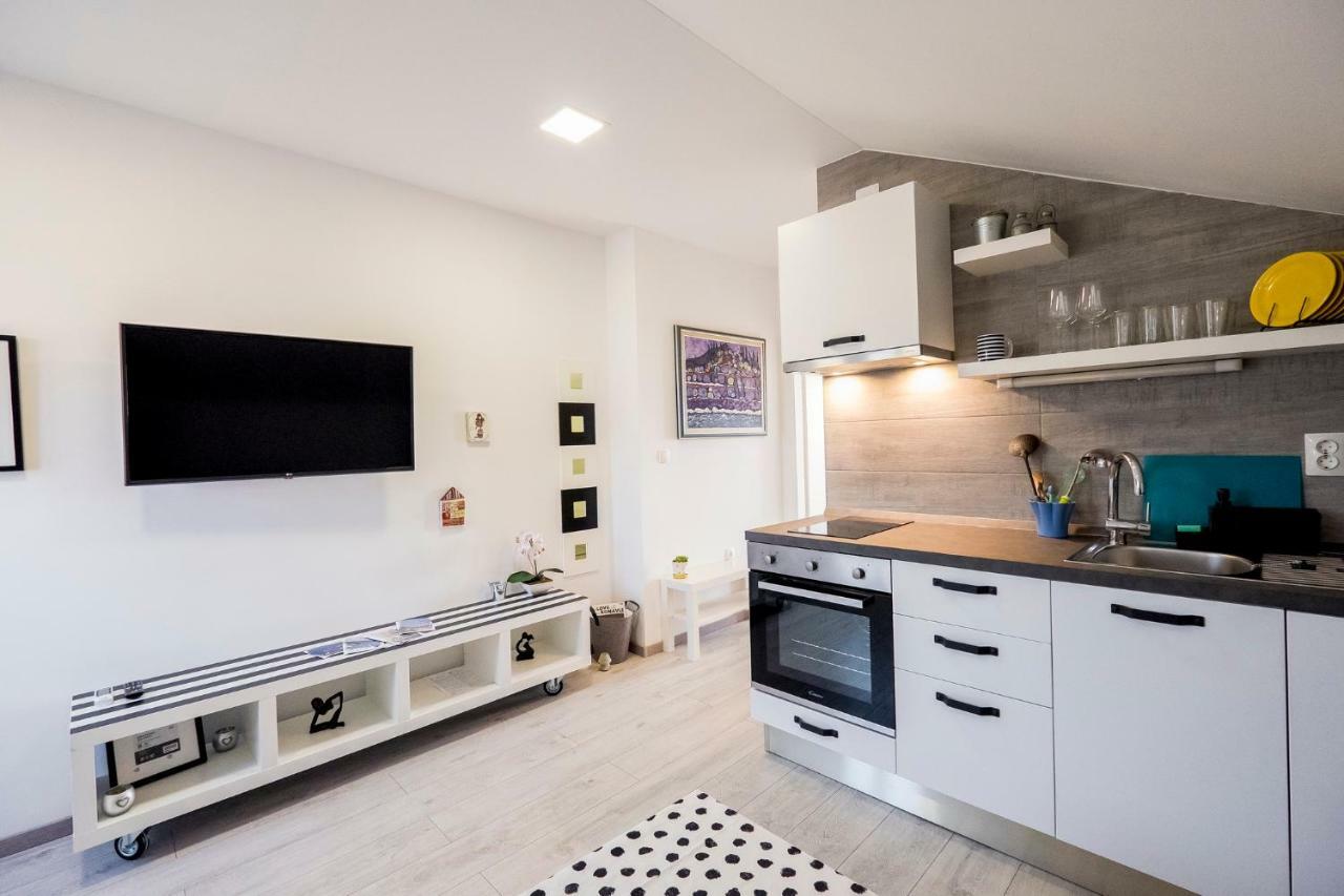 Apartamento Le Petit Čilipi Exterior foto